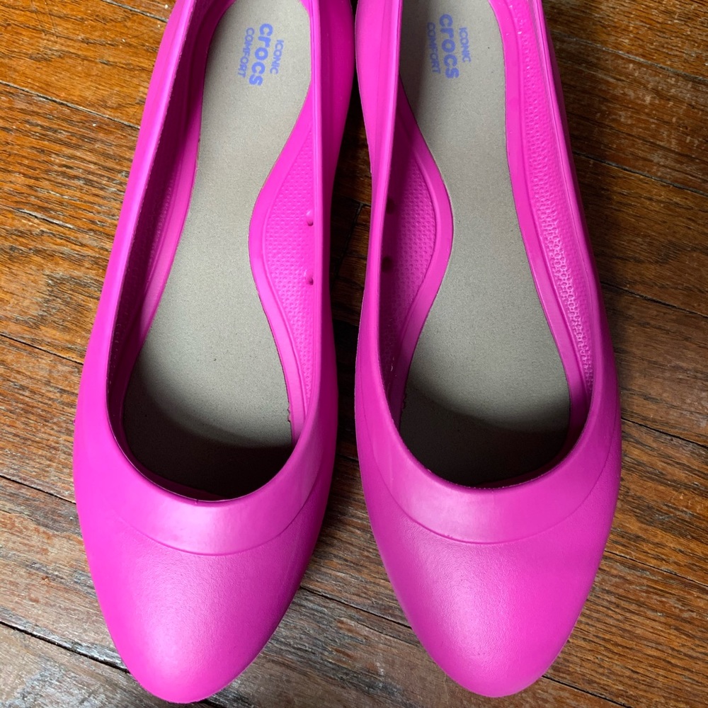 Crocs Pink Flats